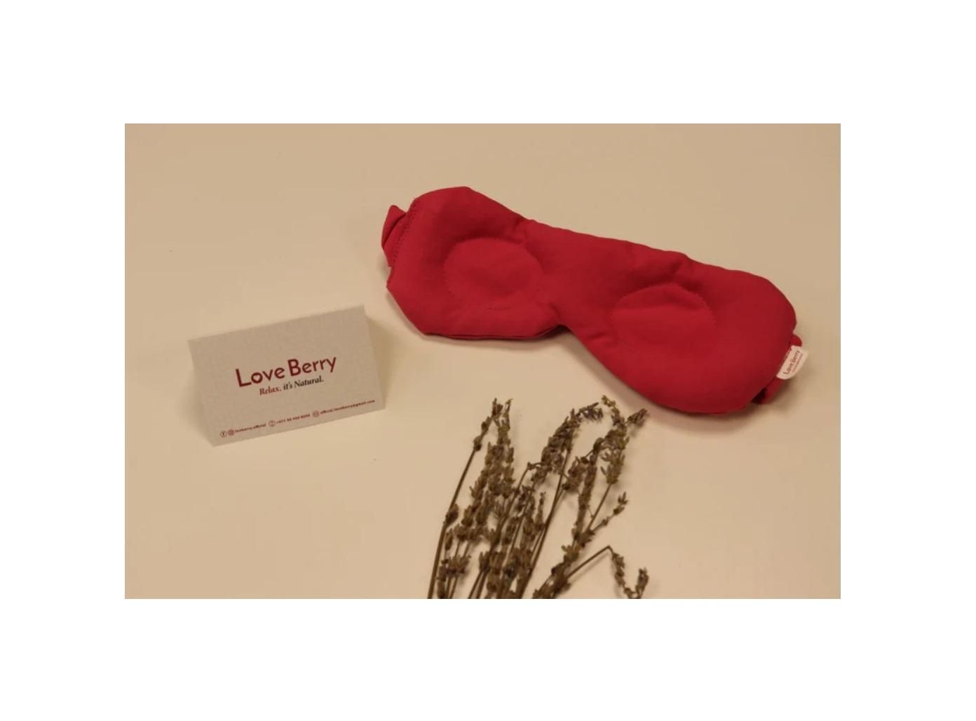 Love Berry Soothing Herb Eye Mask, Maroon Color