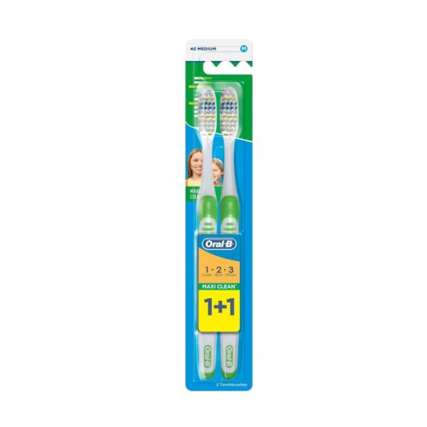 Oral-B Maxi Clean 123 Manual Toothbrush, Assorted Color - Dual Pack